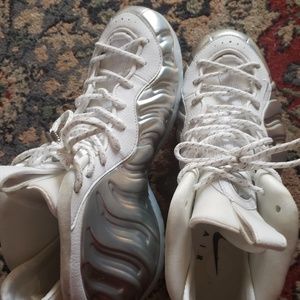 Chromposites 9 in women 7.5 in men